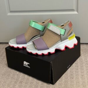 NWT Sorel Kinetic Sandal Size 8